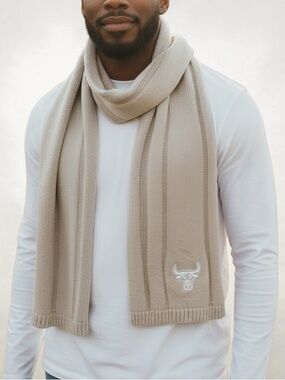 NBA Chicago Bulls beige scarf